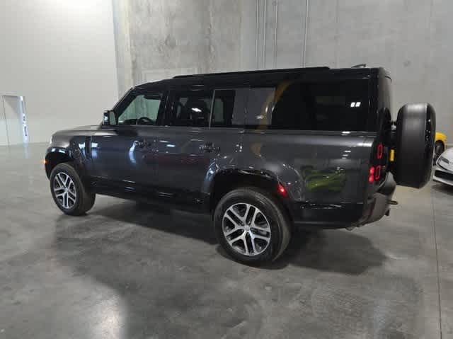 Thumbnail: 2023 Land Rover Defender - 3