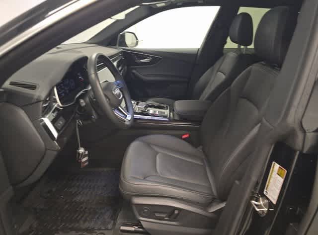 Thumbnail: 2025 Audi Q8 - 4