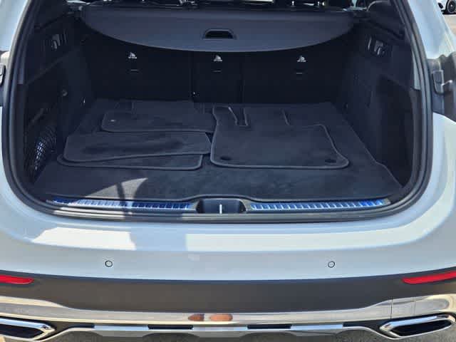 Thumbnail: 2025 Mercedes-Benz GLC - 7