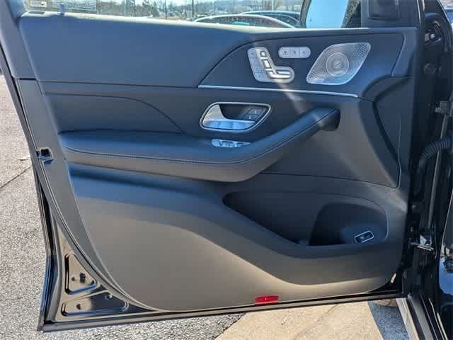 Thumbnail: 2025 Mercedes-Benz GLS - 16