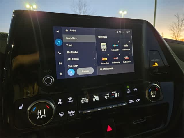 Thumbnail: 2023 Toyota Highlander - 25