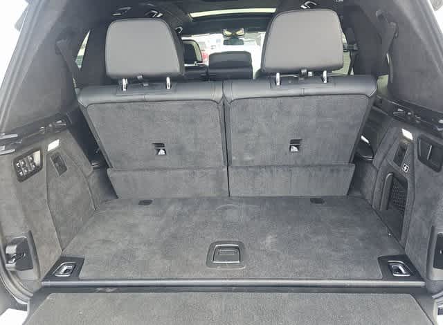 Thumbnail: 2025 BMW X7 - 9