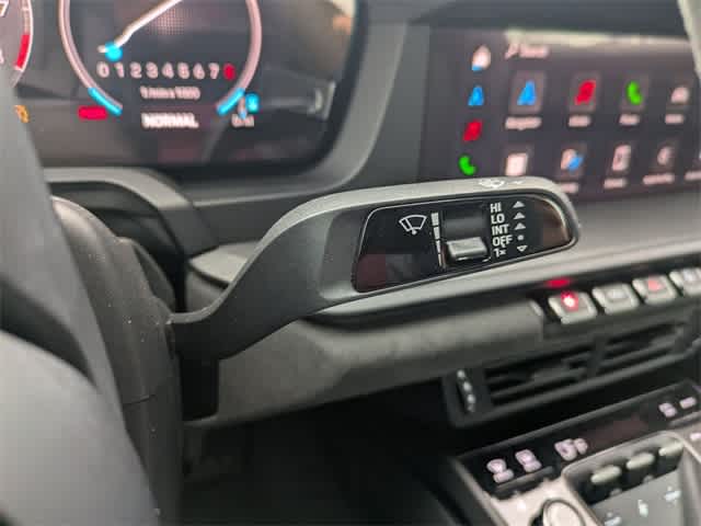 Thumbnail: 2025 Porsche 911 - 25