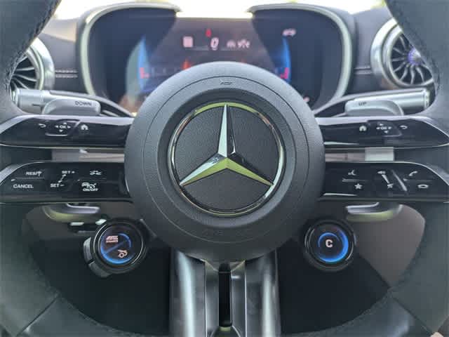 Thumbnail: 2022 Mercedes-Benz SL-Class - 22