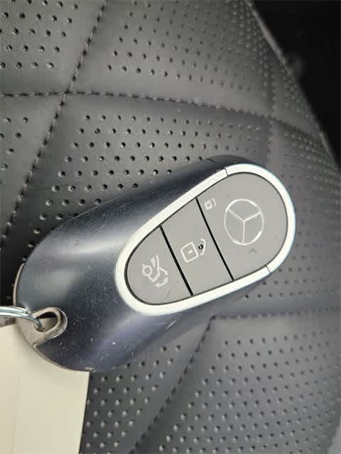 Thumbnail: 2022 Mercedes-Benz S-Class - 32