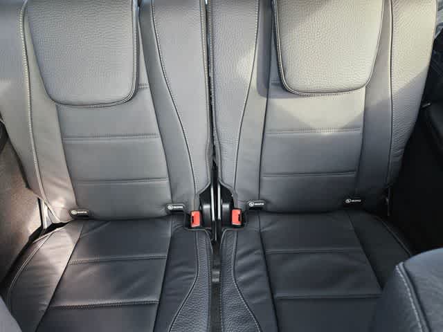 Thumbnail: 2026 Mercedes-Benz GLS - 21