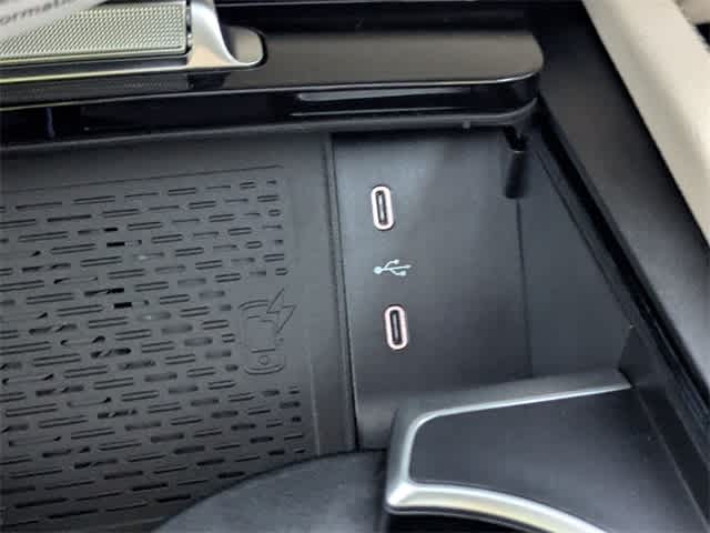 Thumbnail: 2026 Mercedes-Benz GLE - 32