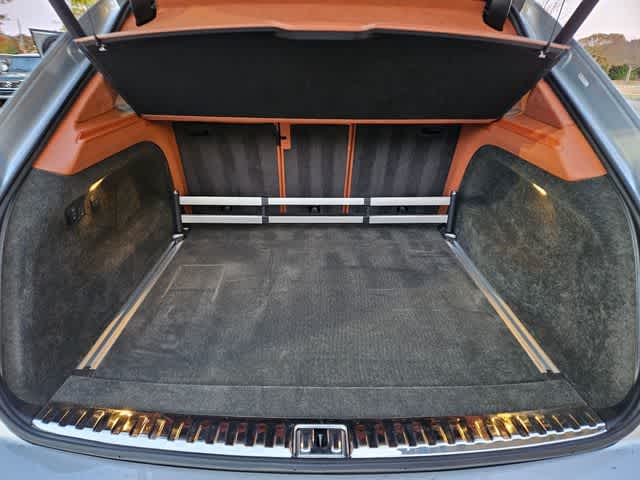 Thumbnail: 2023 Bentley Bentayga - 23