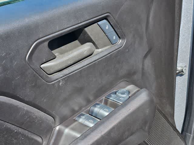 Thumbnail: 2024 Chevrolet Colorado - 15