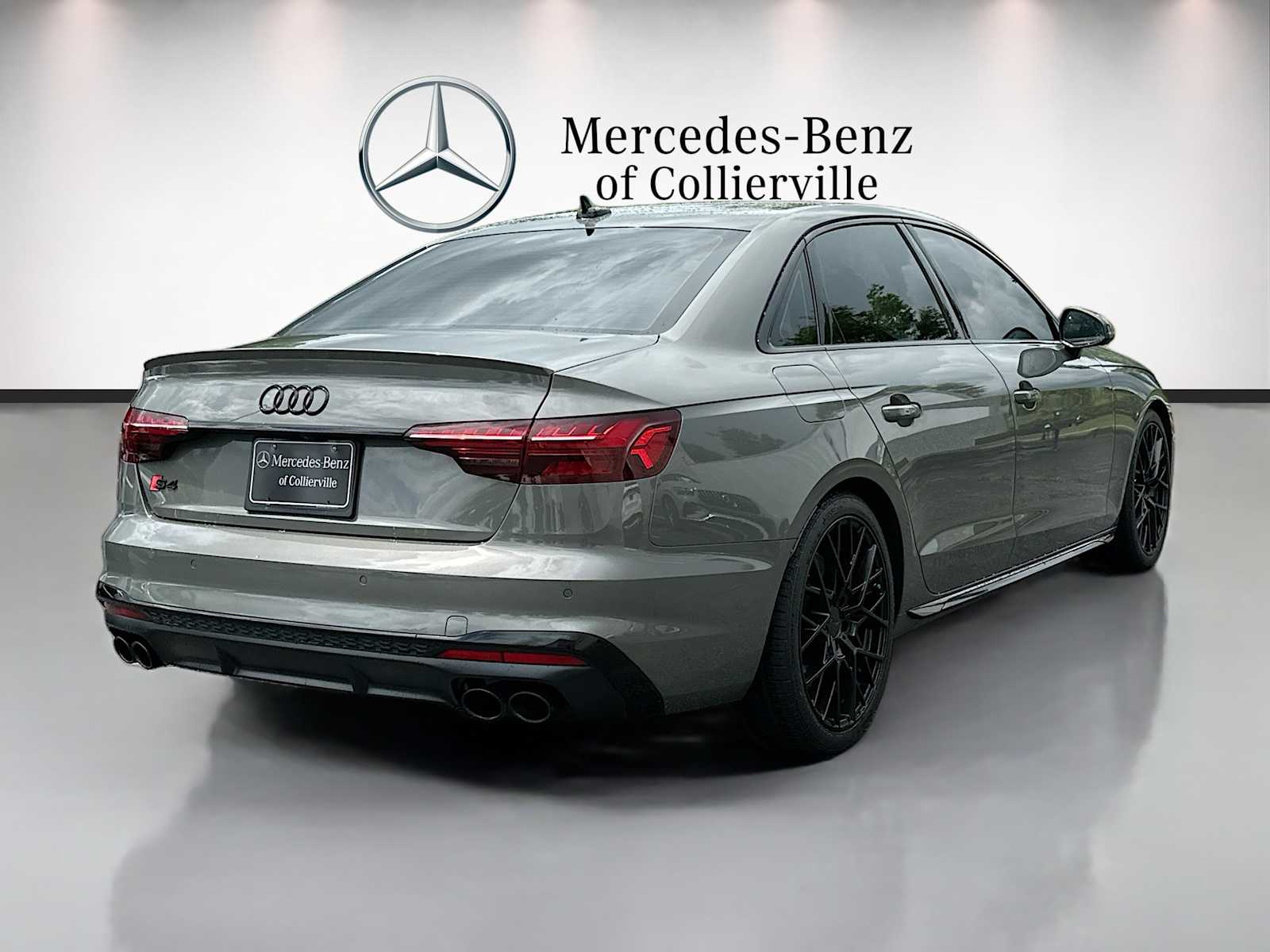 Thumbnail: 2023 Audi S4 - 5