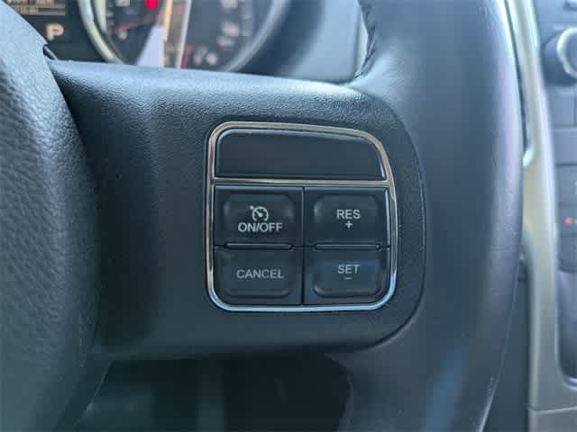 Thumbnail: 2013 Jeep Grand Cherokee - 23