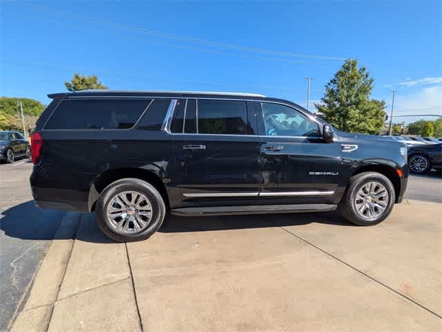 Thumbnail: 2023 GMC Yukon XL - 9