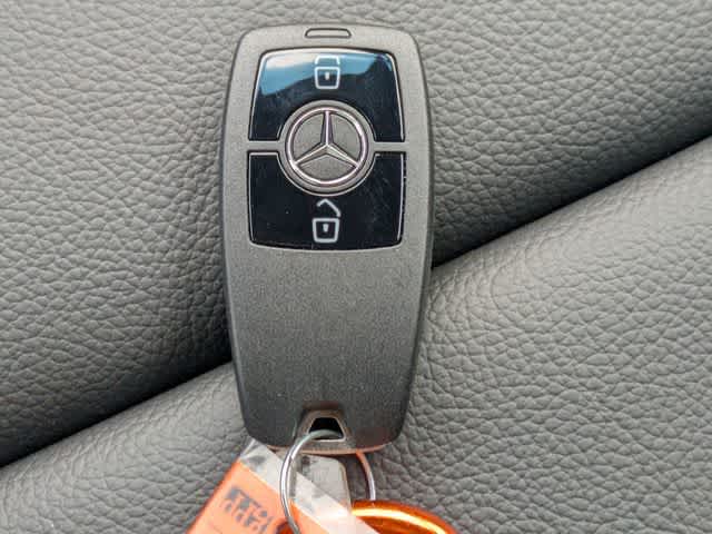 Thumbnail: 2024 Mercedes-Benz eSprinter - 31