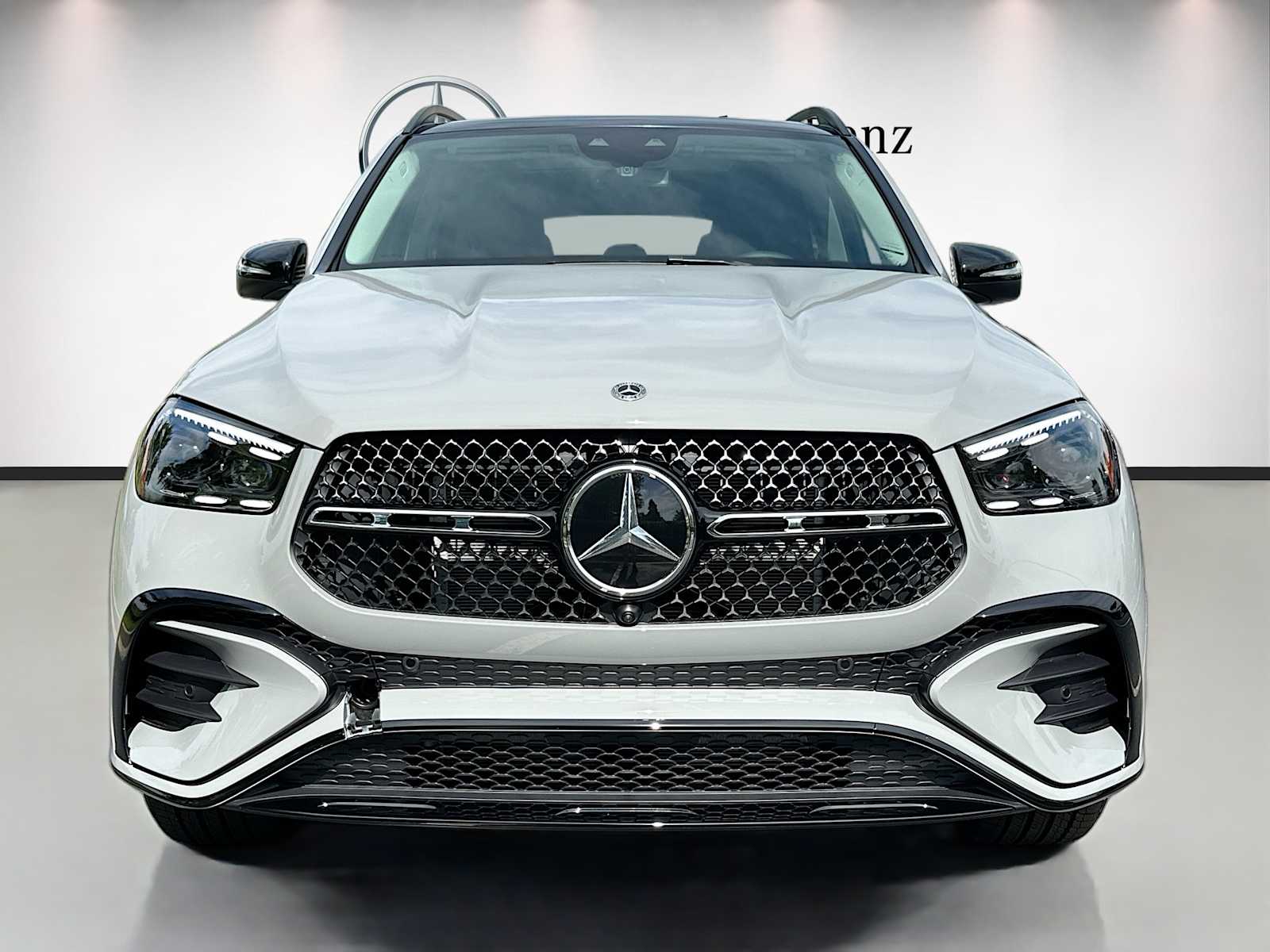 Thumbnail: 2026 Mercedes-Benz GLE - 2