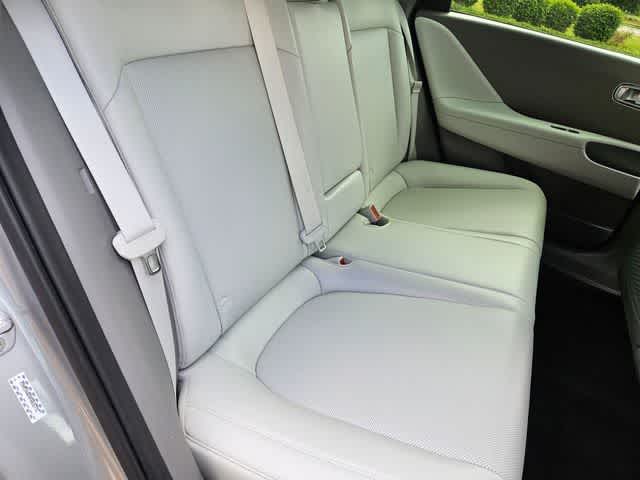 Thumbnail: 2023 Hyundai Ioniq 6 - 19