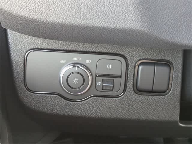 Thumbnail: 2026 Mercedes-Benz Sprinter - 33