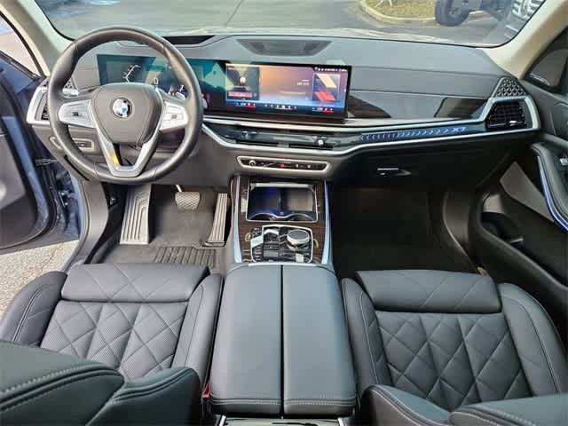 Thumbnail: 2024 BMW X7 - 17