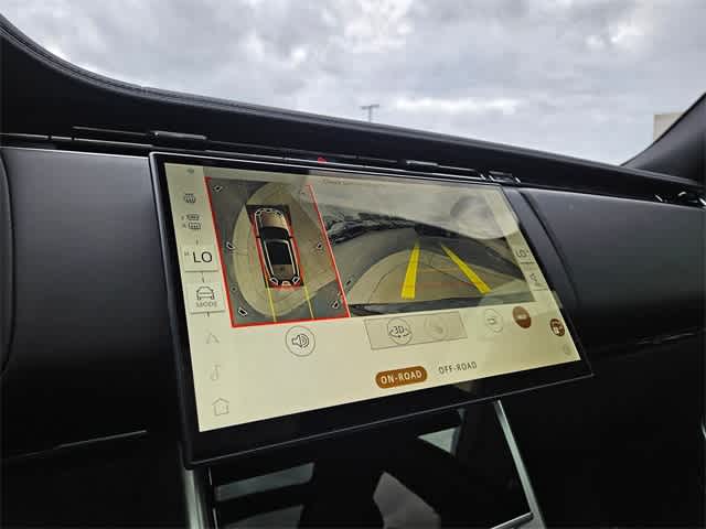 Thumbnail: 2025 Land Rover Range Rover - 32