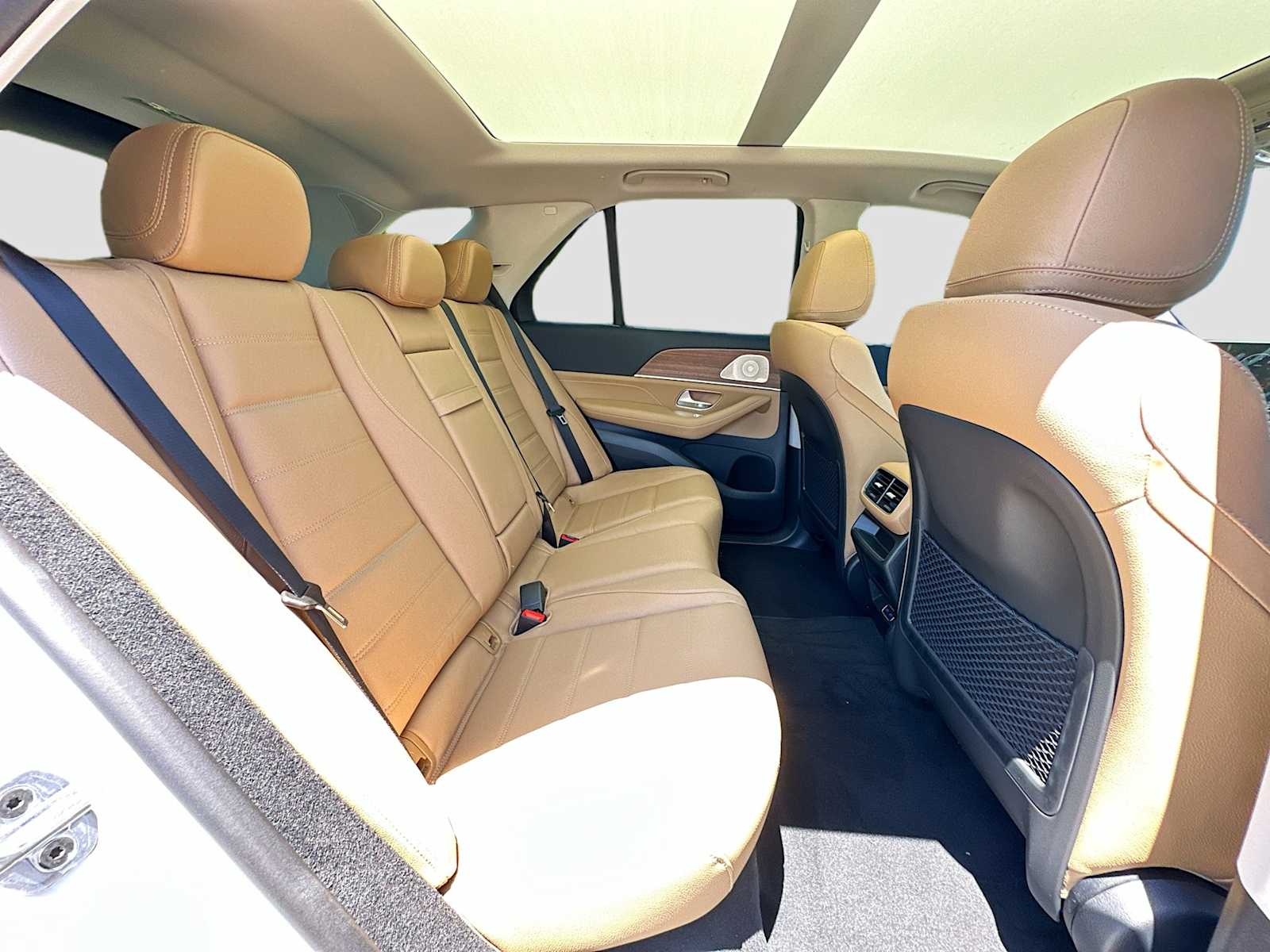 Thumbnail: 2026 Mercedes-Benz GLE - 28
