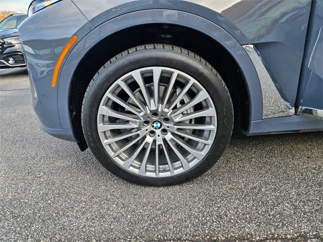Thumbnail: 2024 BMW X7 - 6