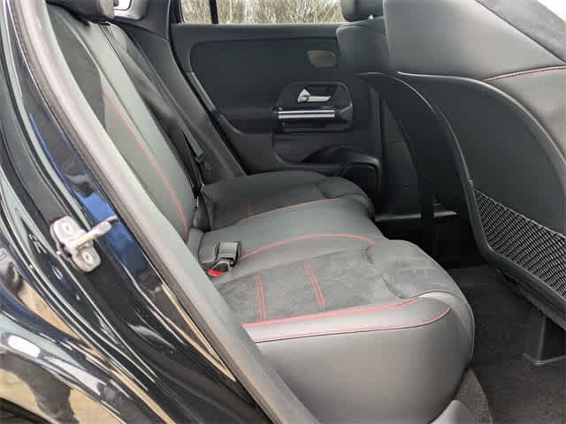 2025 Mercedes-Benz GLA 250 9