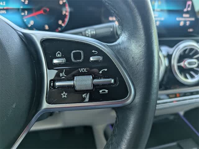 Thumbnail: 2021 Mercedes-Benz GLA - 24