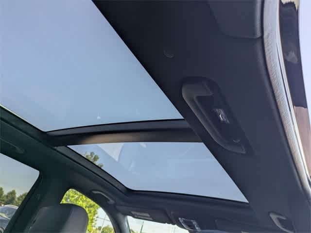 Thumbnail: 2025 Mercedes-Benz GLE - 21