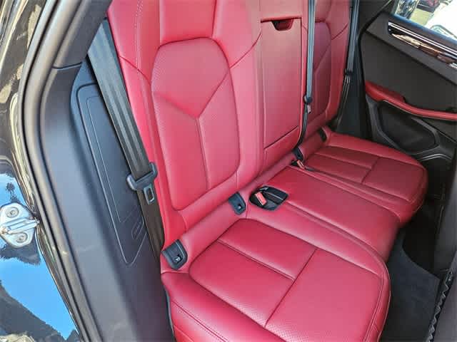 Thumbnail: 2024 Porsche Macan - 21