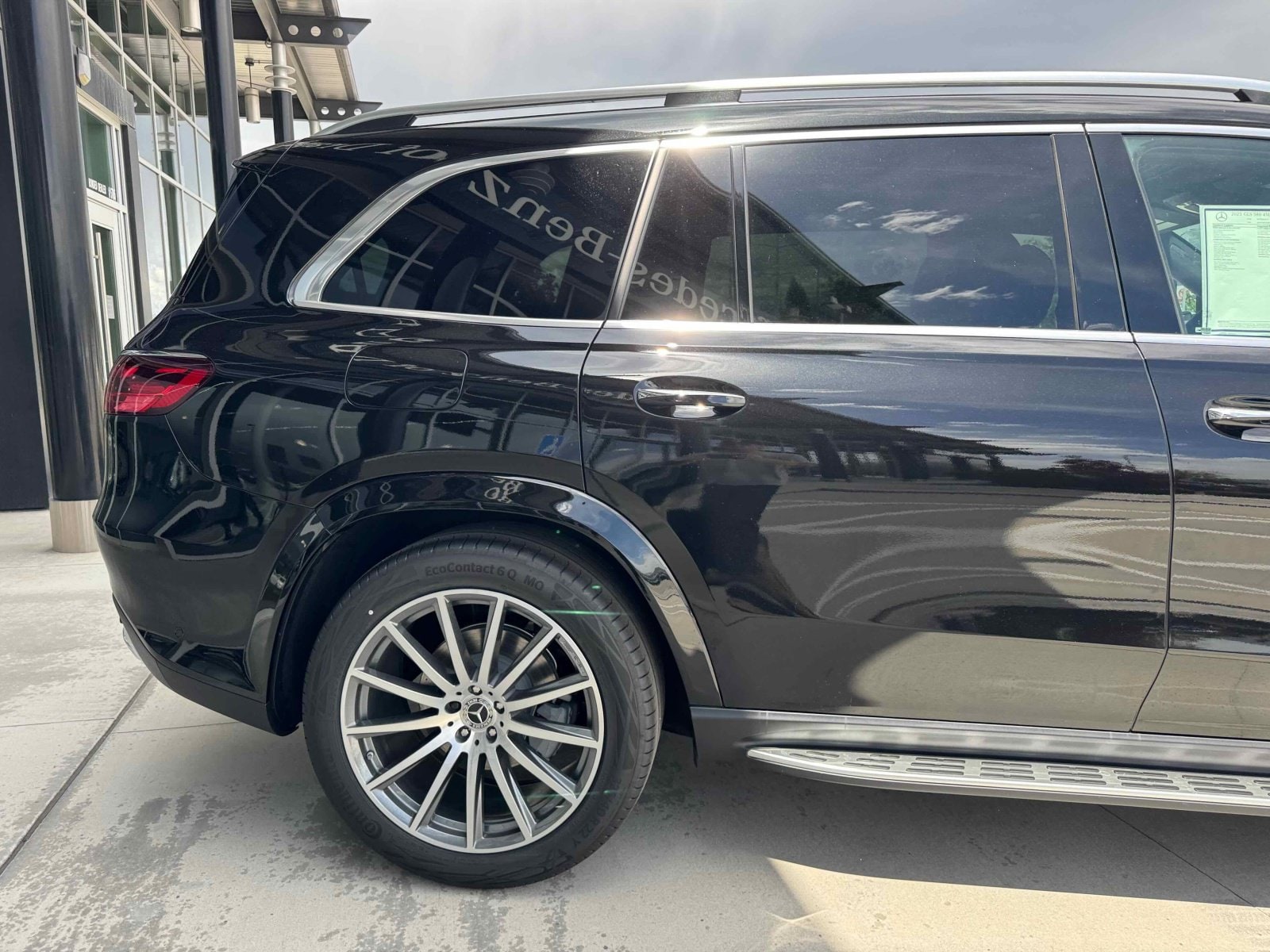 2025 Mercedes-Benz GLS Base - Photo 9
