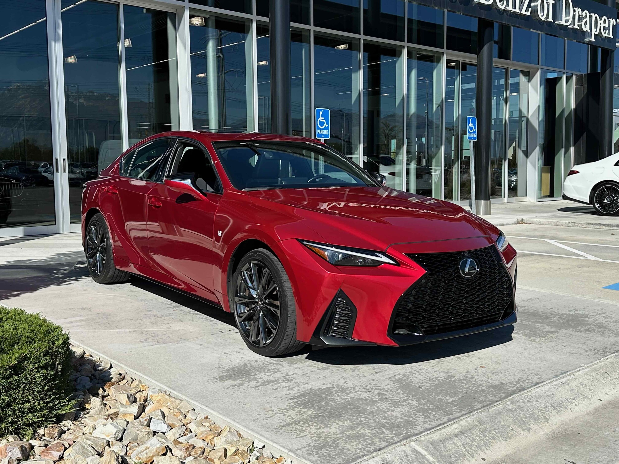 2022 Lexus IS 350 F SPORT photo 4