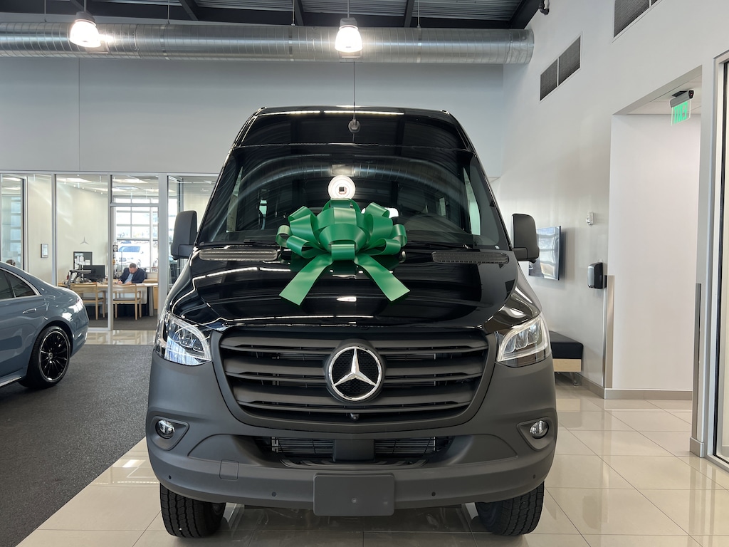 New 2025 Mercedes-Benz Sprinter Passenger Van 2500 High Roof I4 Diesel HO 144 AWD