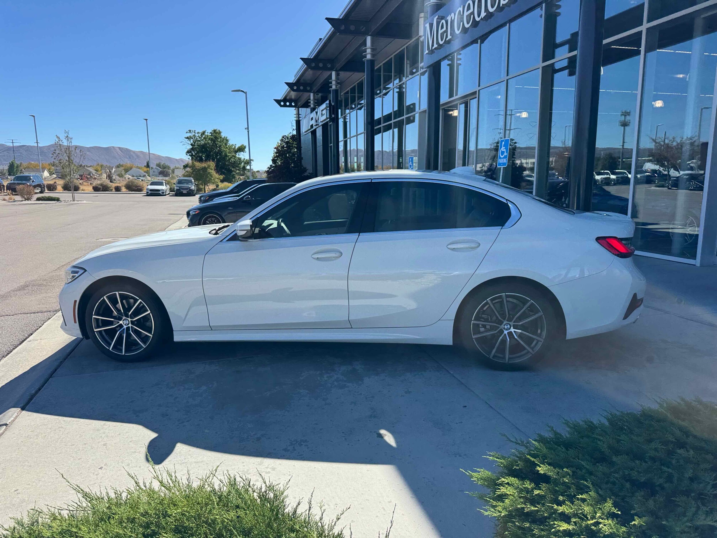2020 Bmw 330i Sedan photo 3