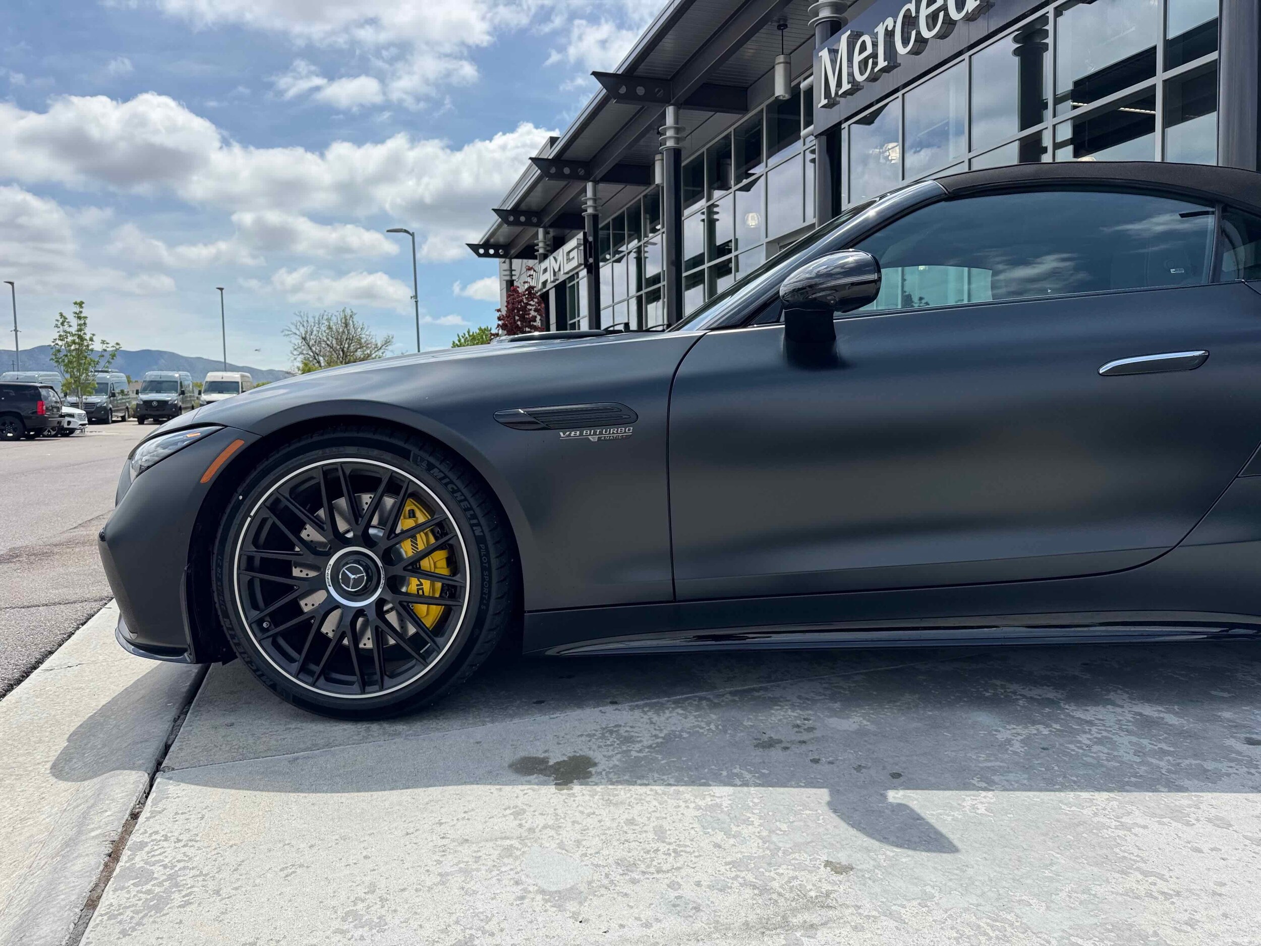2025 Mercedes Benz SL AMG 63 photo 4