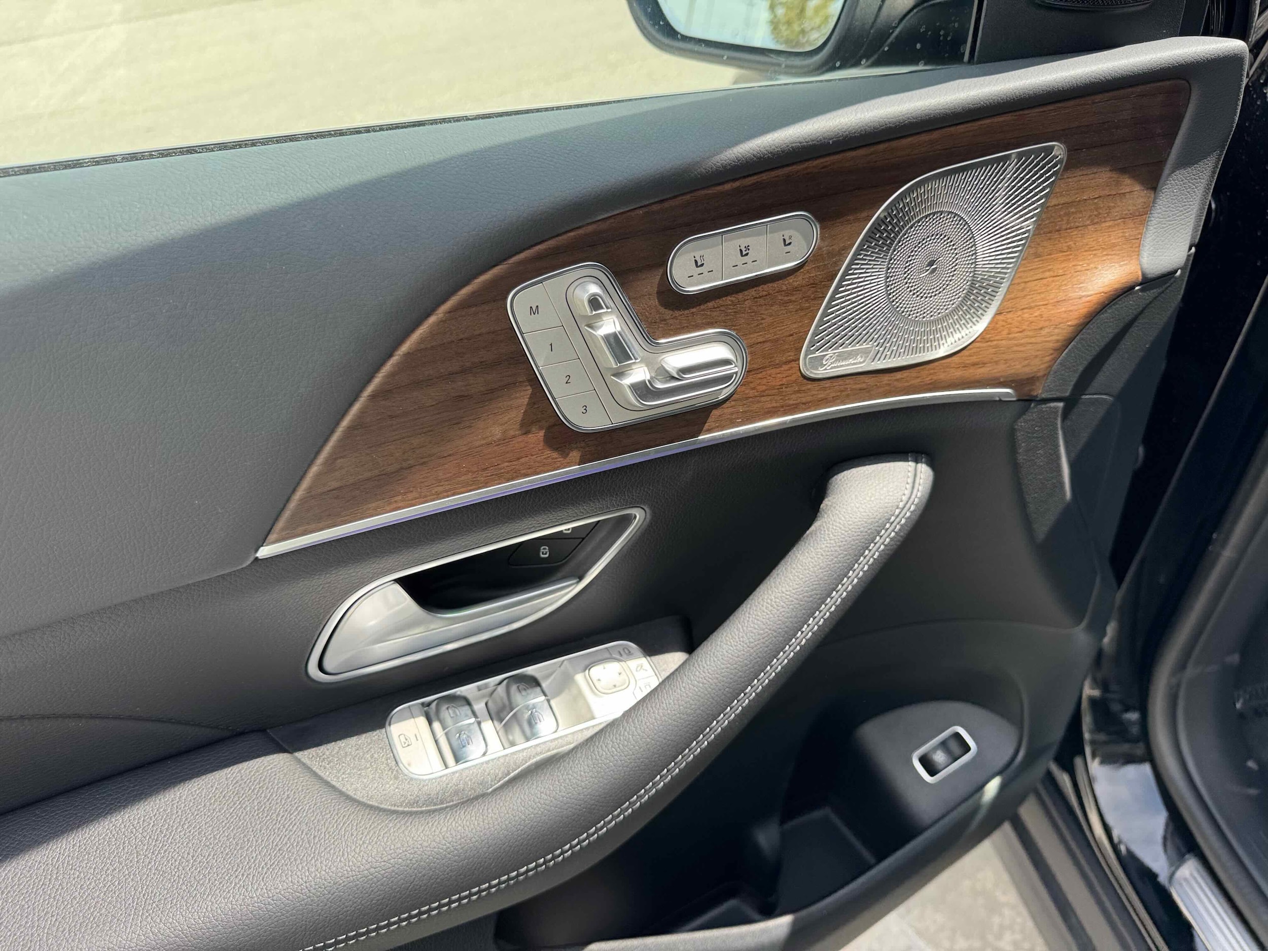 2025 Mercedes-Benz GLS Base - Photo 17
