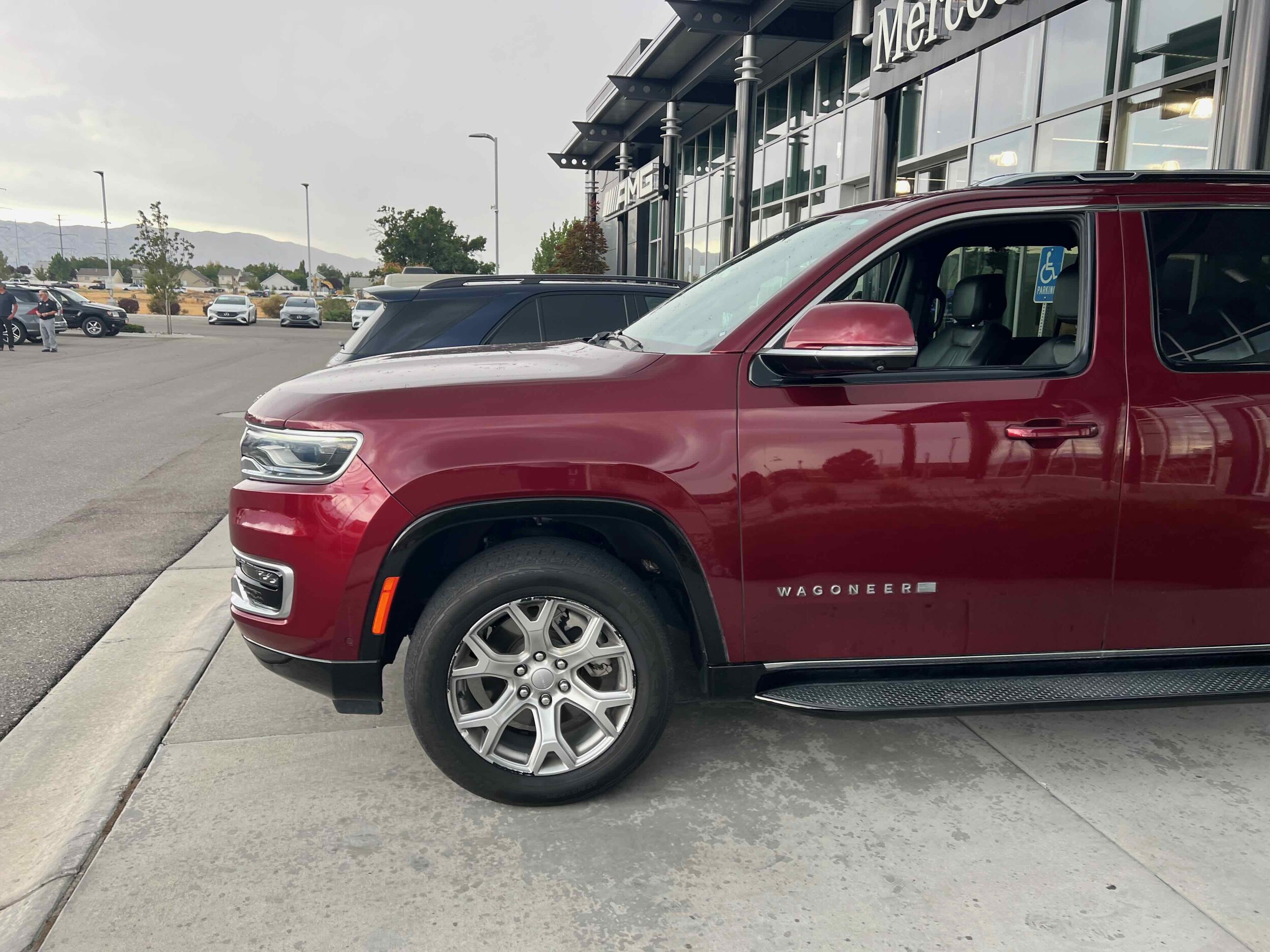2022 Jeep Wagoneer Series II photo 3
