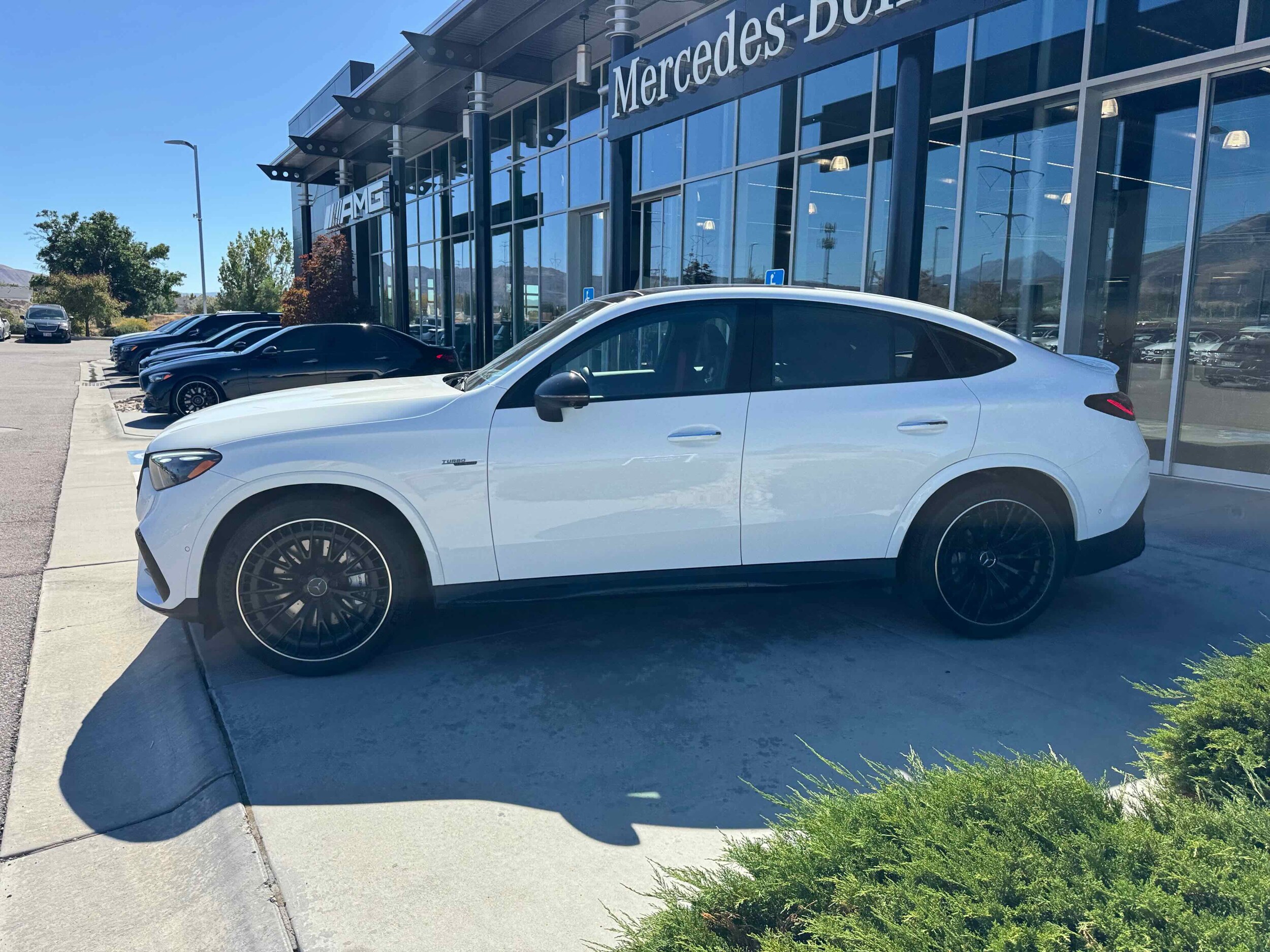 2024 Mercedes Benz GLC AMG 43 4MATIC photo 3
