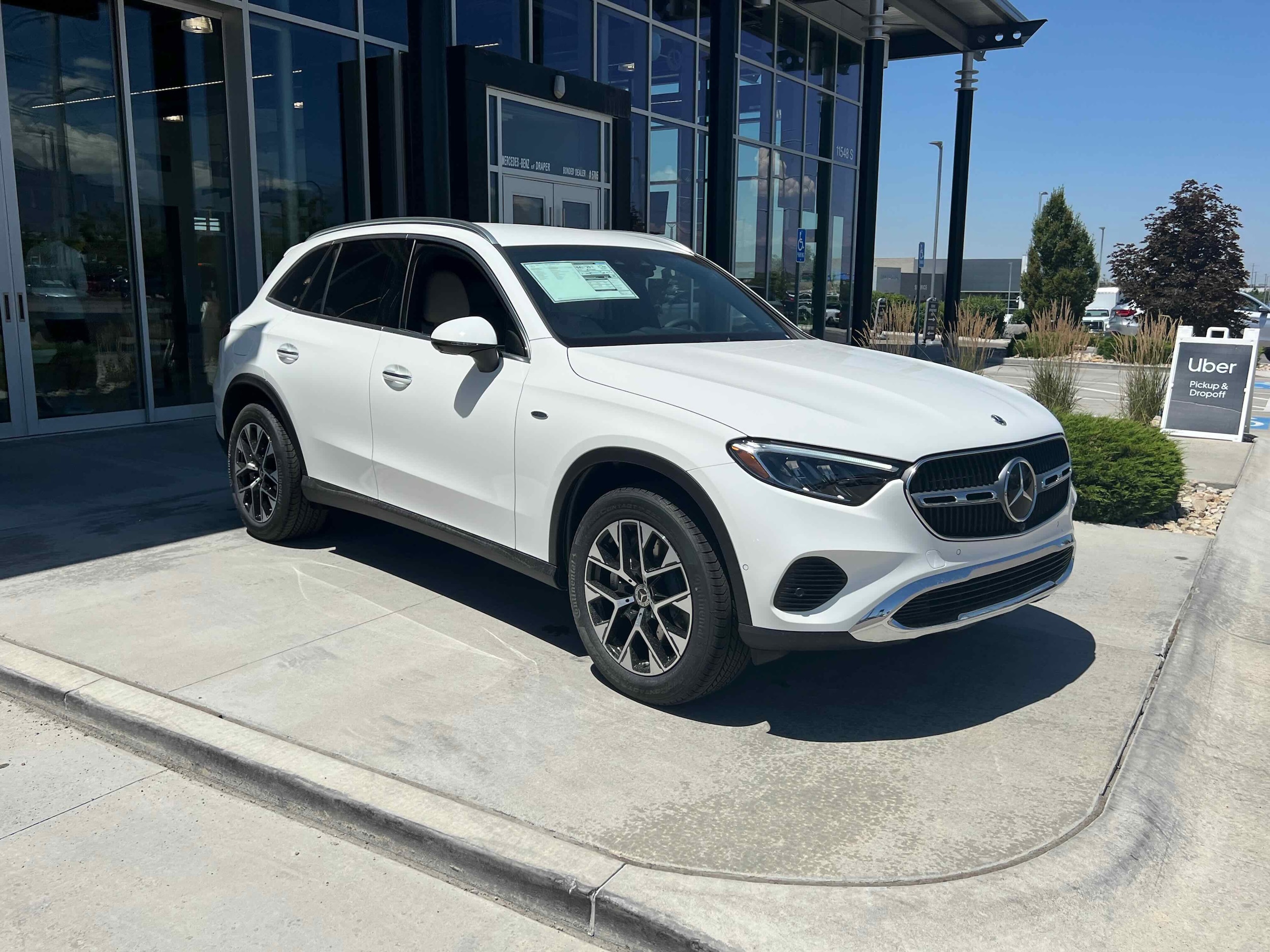 2025 Mercedes Benz GLC 350e 4MATIC photo 4