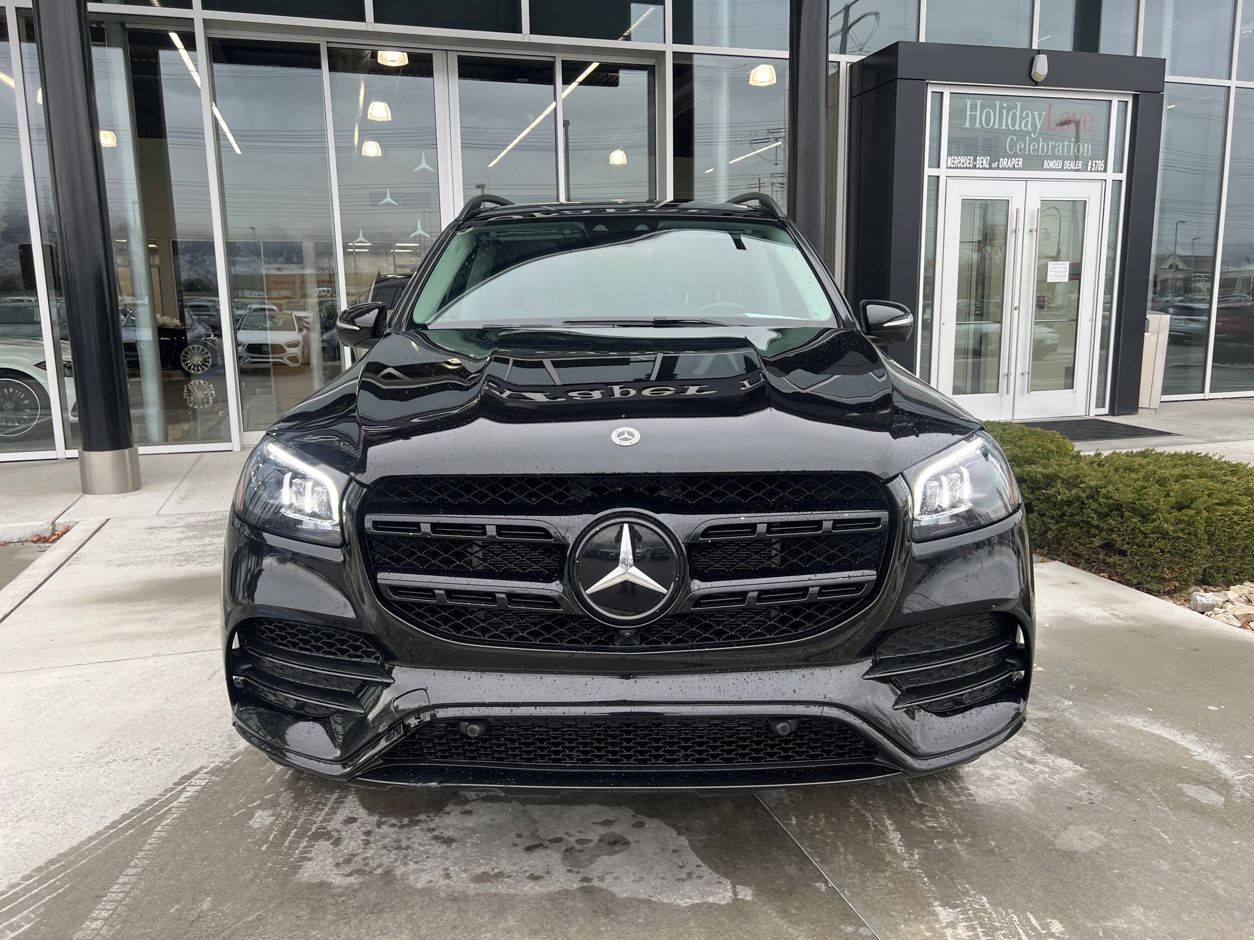 2023 Mercedes Benz GLS 450 4MATIC photo 3