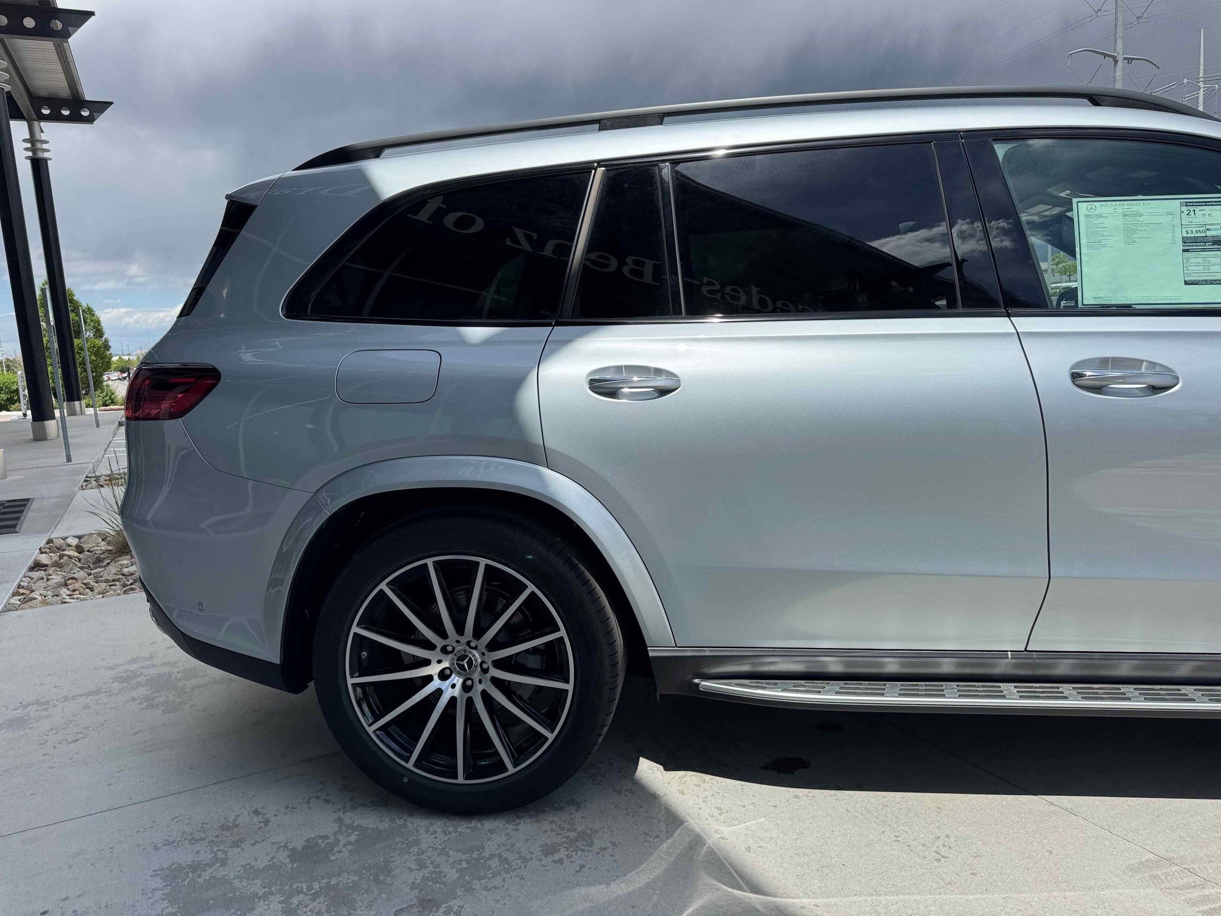 2025 Mercedes-Benz GLS Base - Photo 9