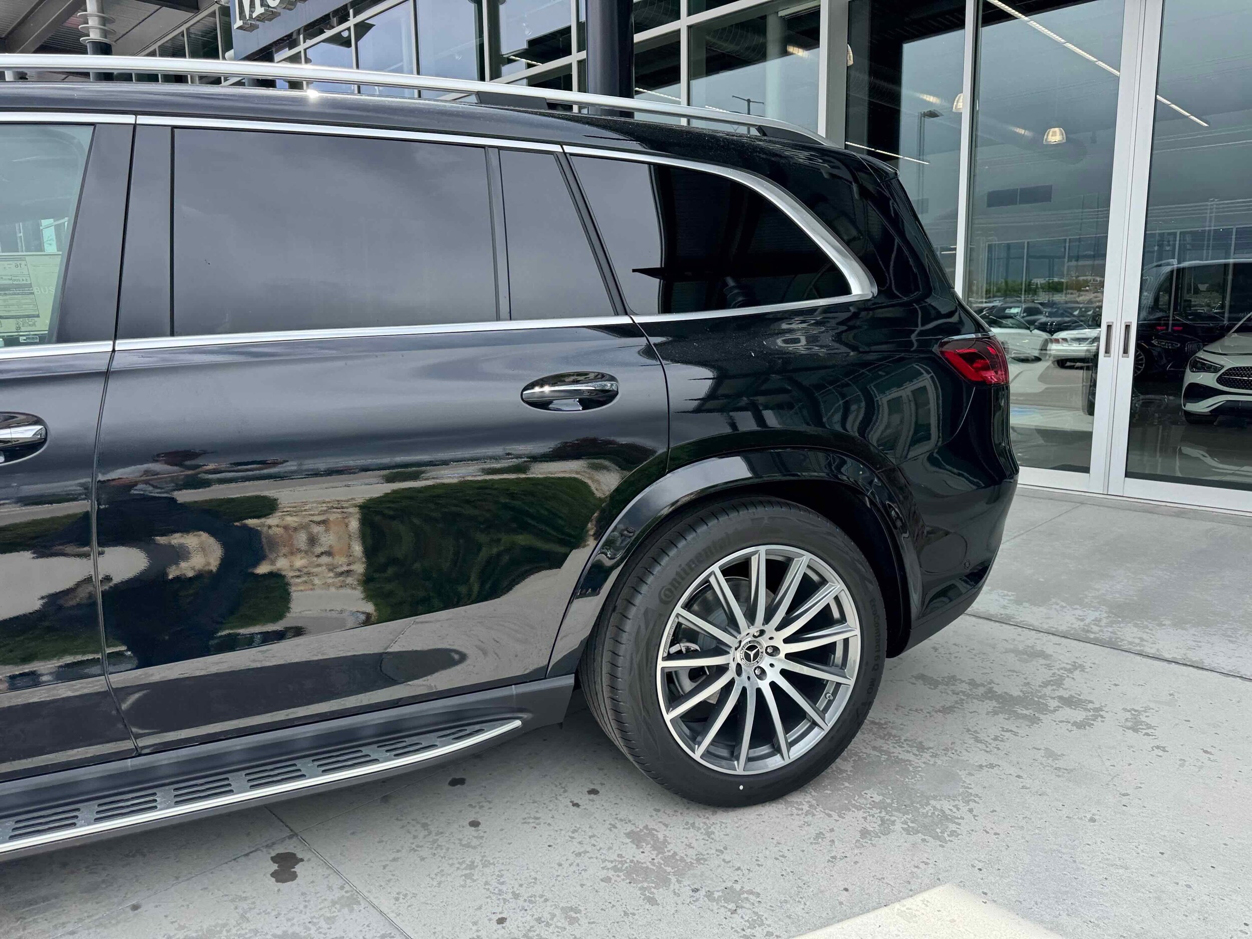 2025 Mercedes-Benz GLS Base - Photo 5