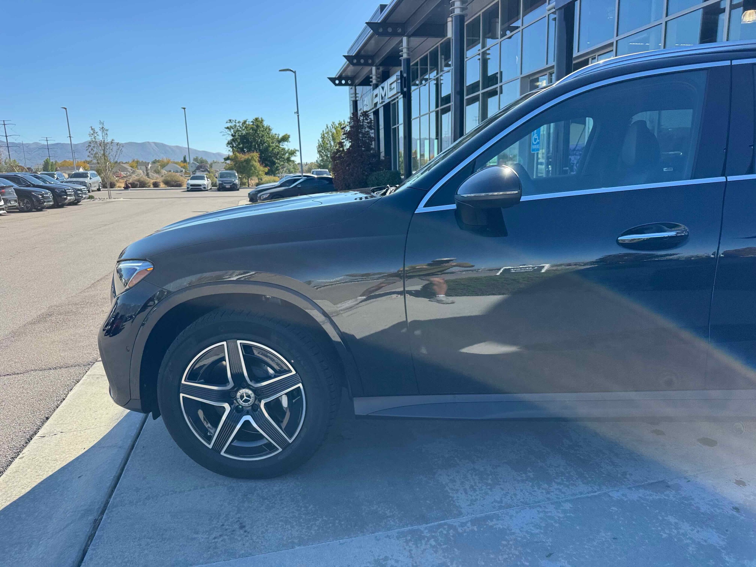 2026 Mercedes Benz GLC 300 4MATIC photo 2