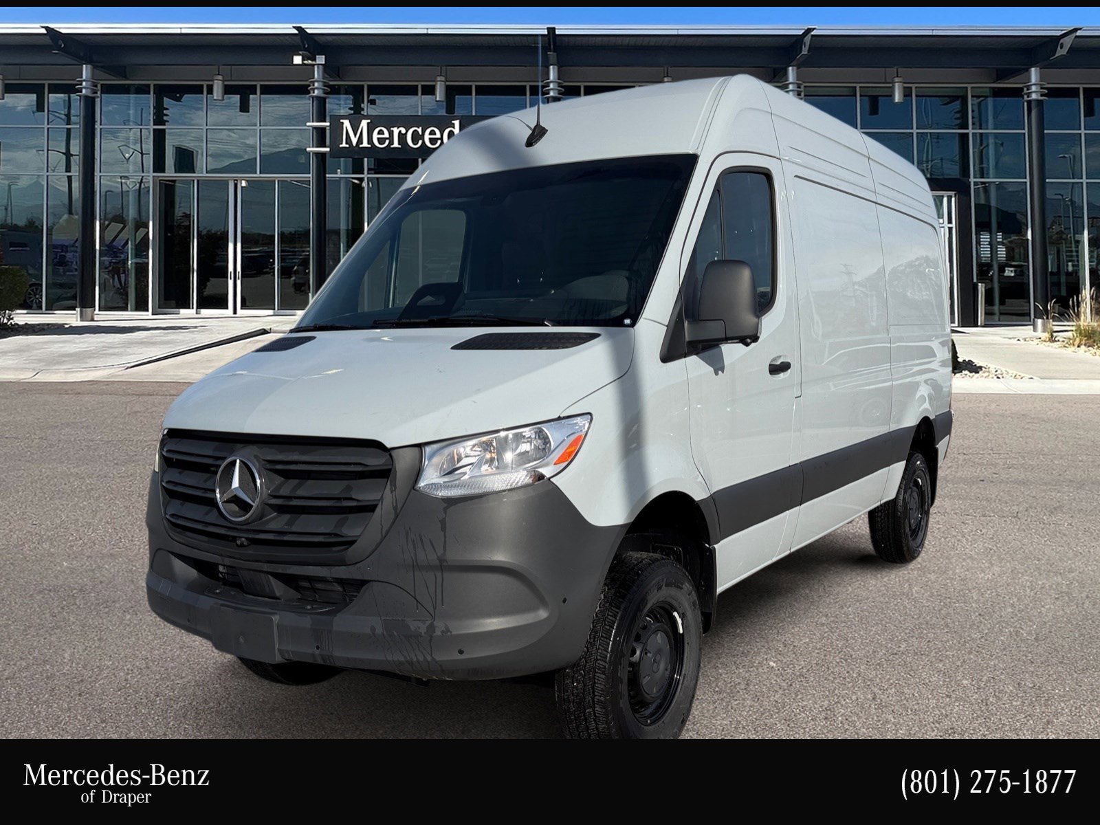 2025 Mercedes-Benz Sprinter 2500 144 WB HO Standard Roof 4x4's photo