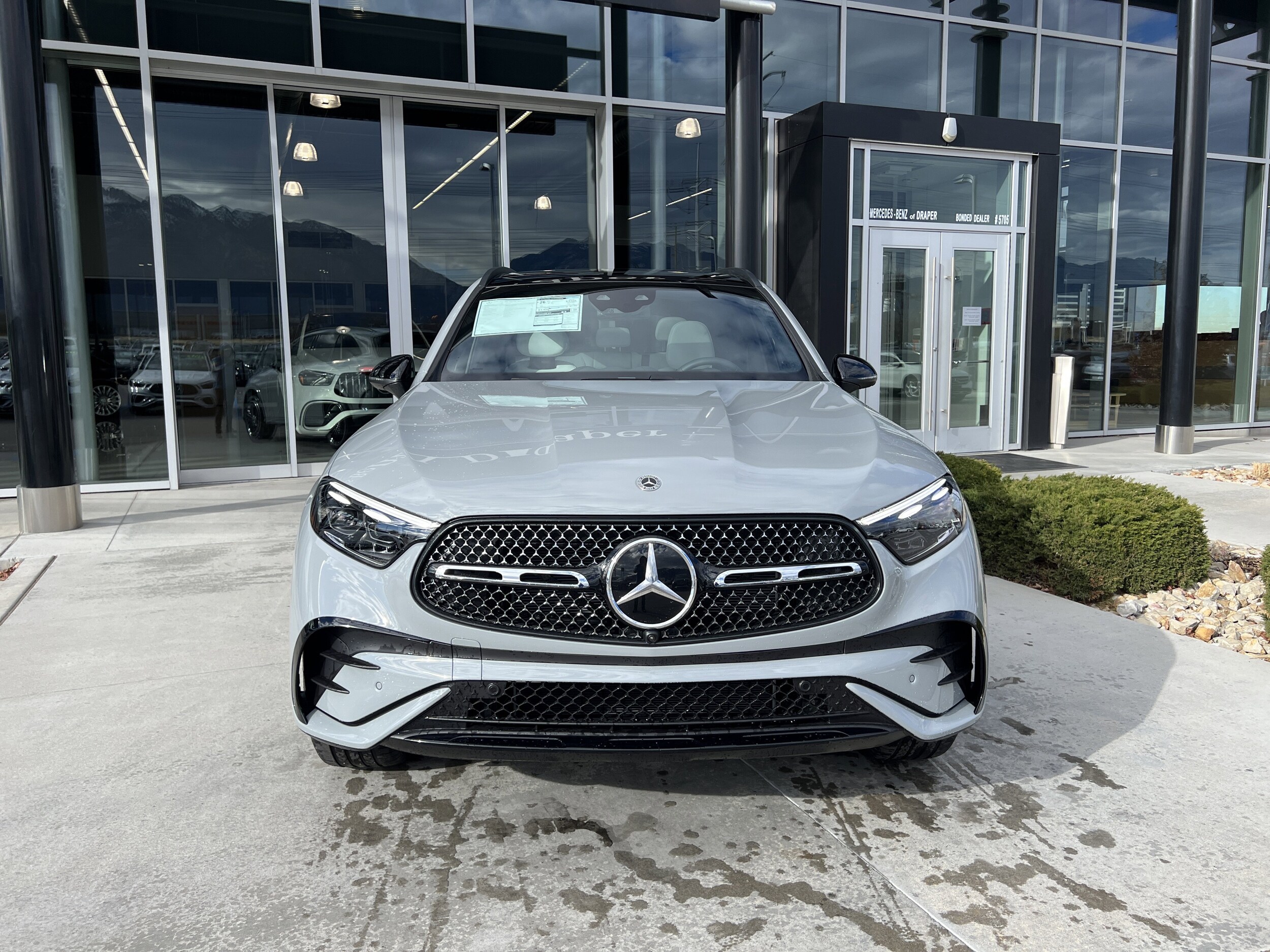 2026 Mercedes Benz GLC 300 4MATIC photo 2