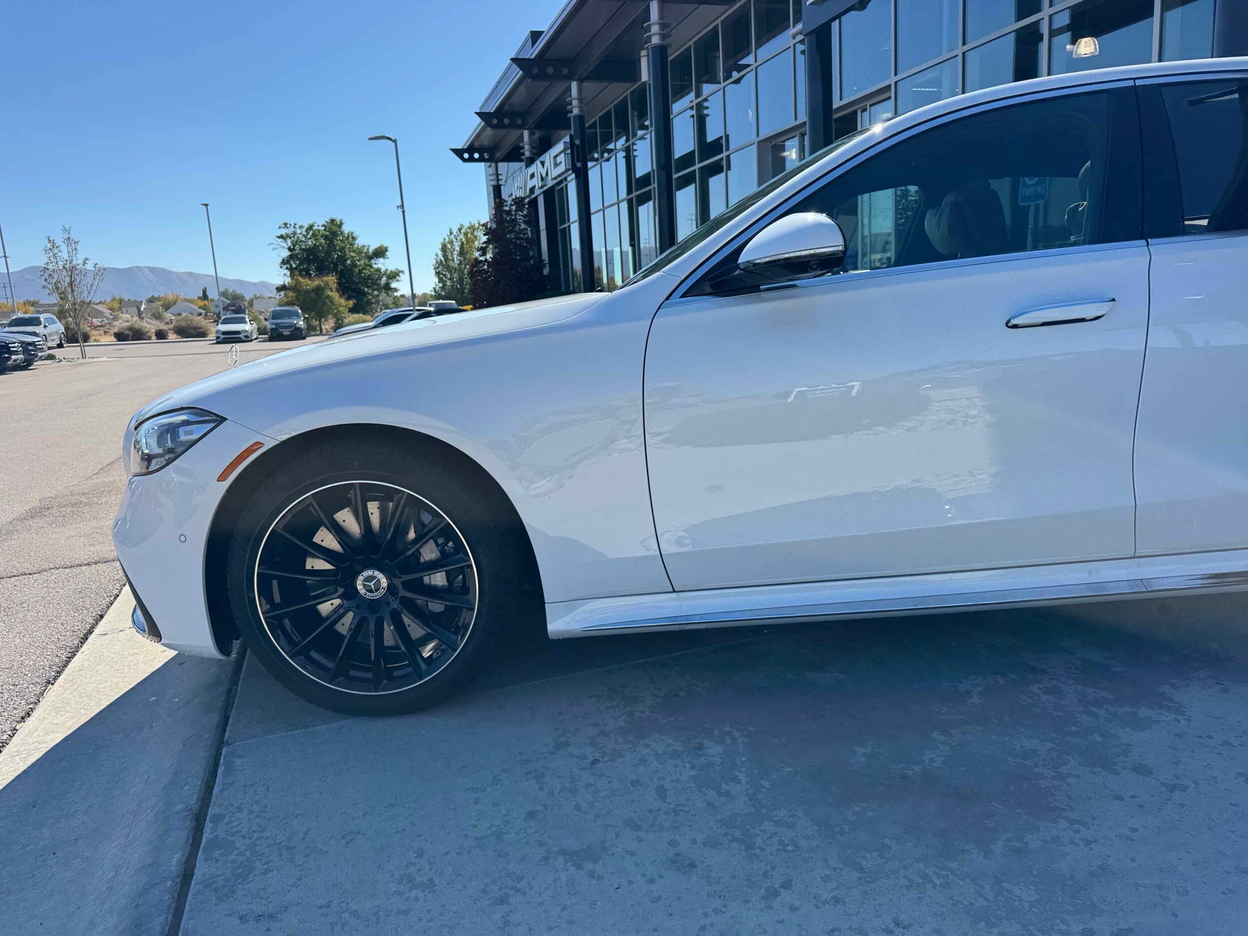 2026 Mercedes Benz S 580 4MATIC photo 2