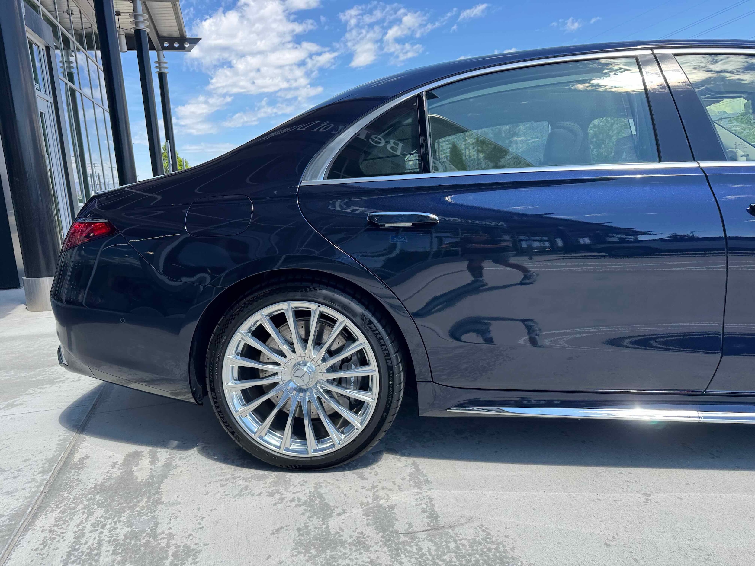 2025 Mercedes-Benz S-Class S 63 - Photo 9