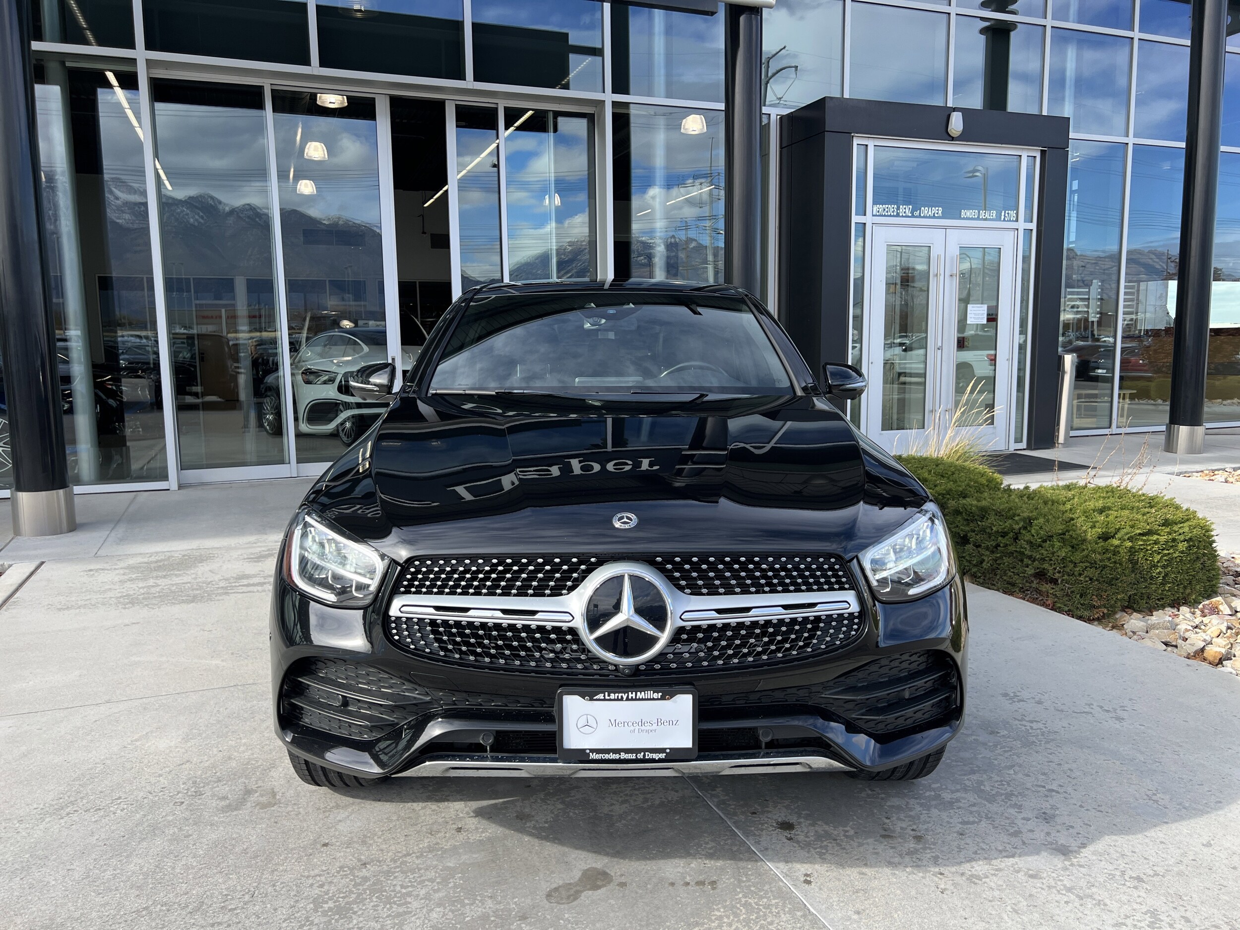 2020 Mercedes Benz GLC 300 4MATIC Coupe photo 2