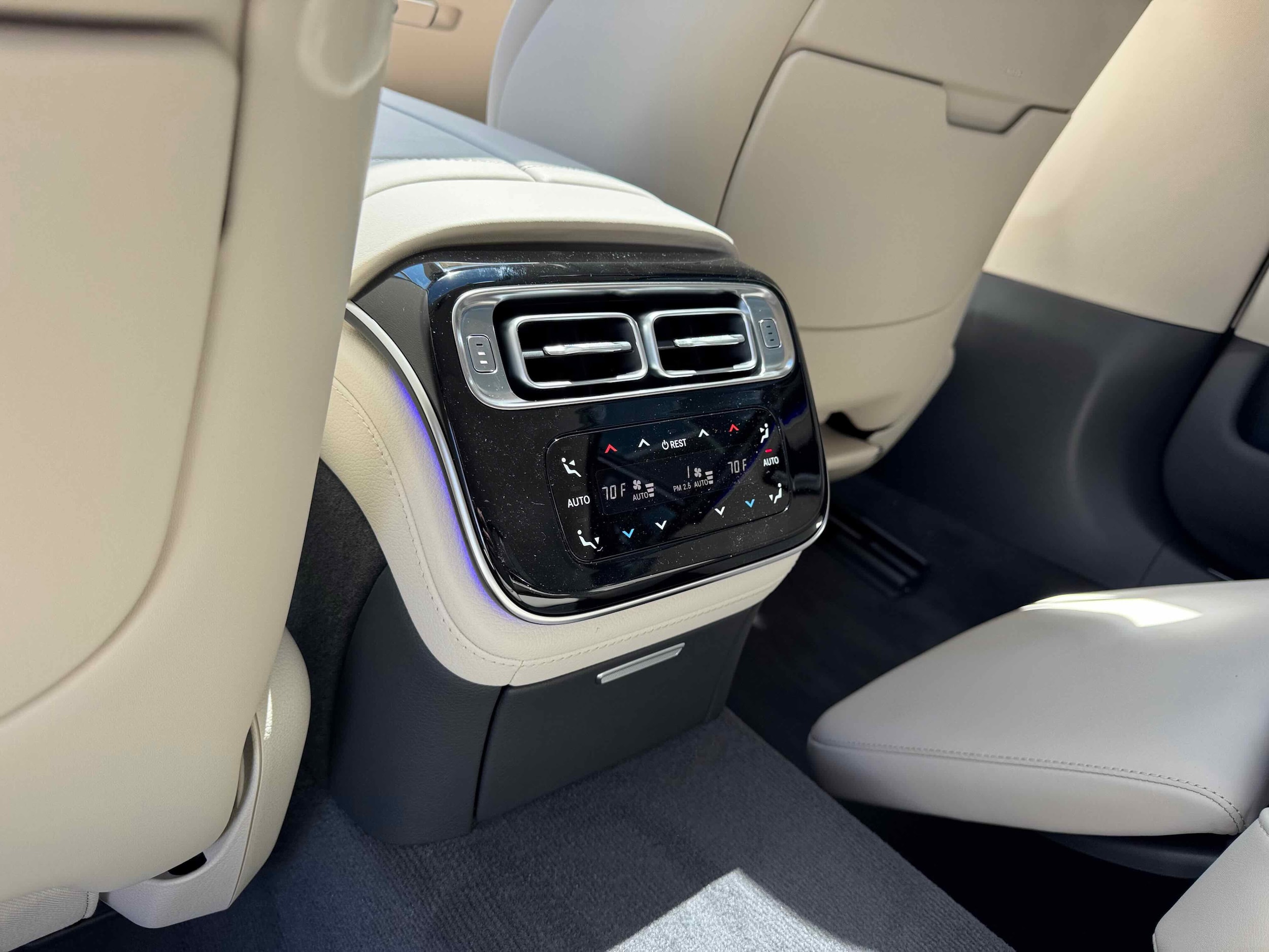 2025 Mercedes-Benz S-Class S 63 - Photo 30