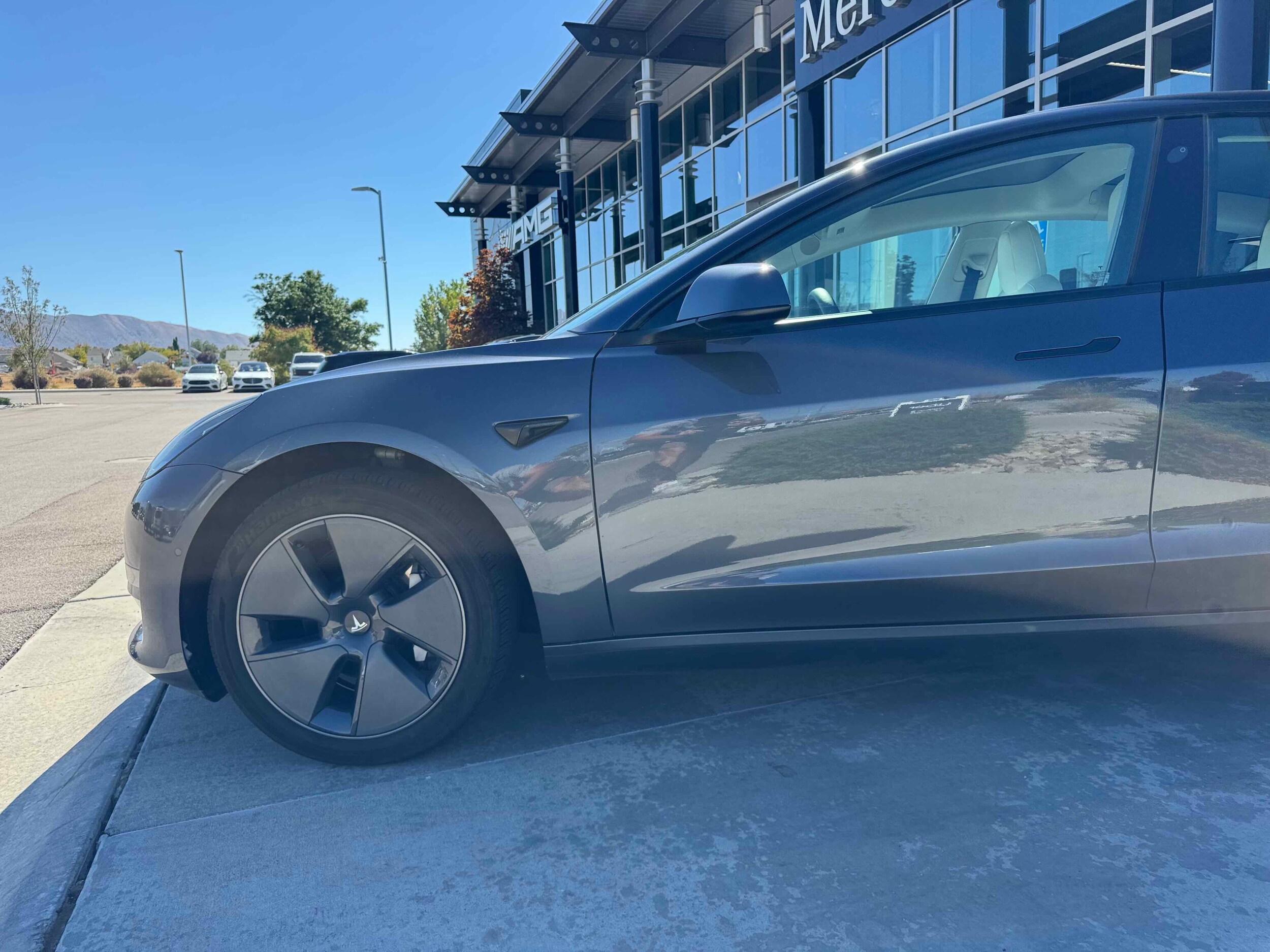 2022 Tesla Model 3 Long Range photo 2