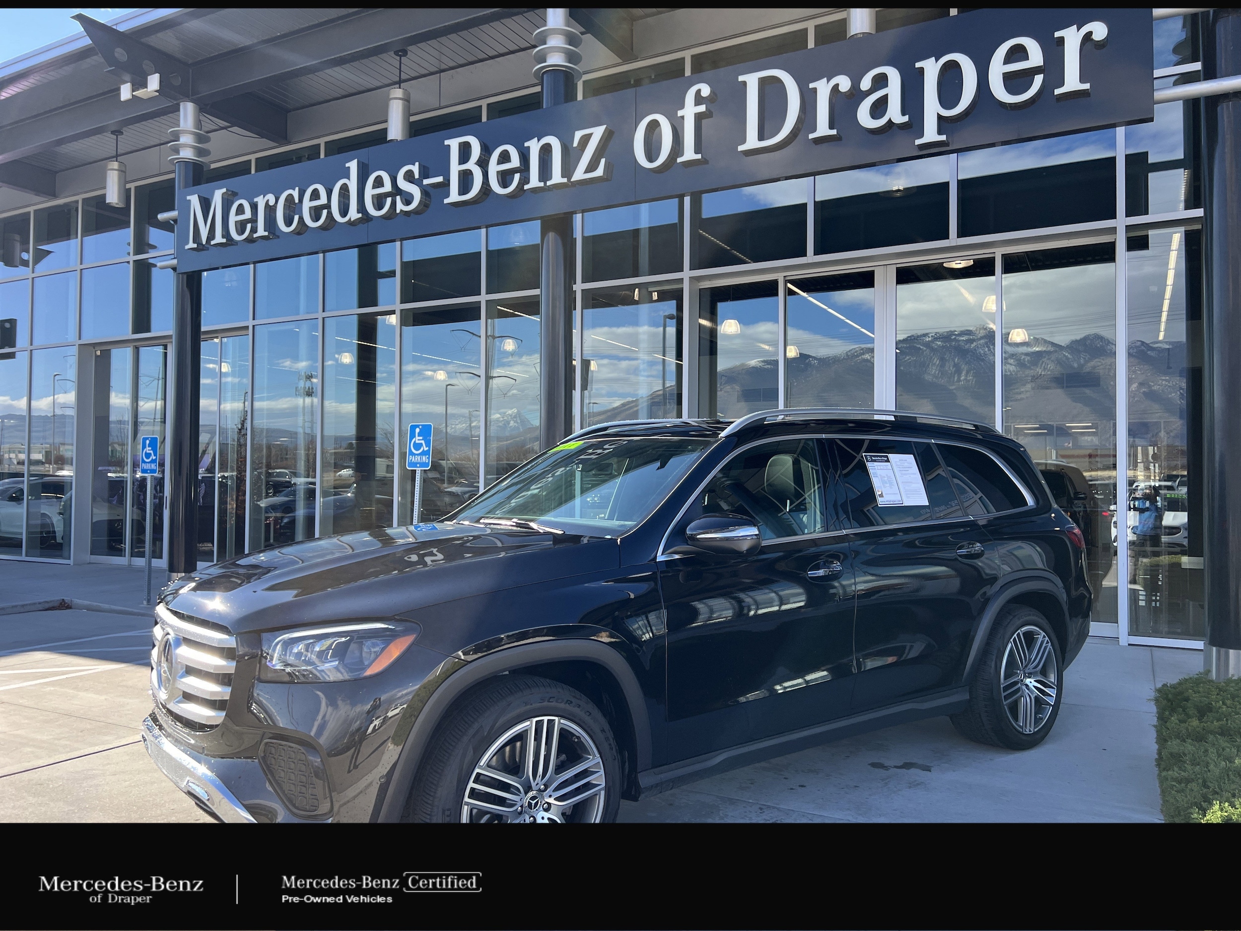 2025 Mercedes-Benz GLS Base's photo