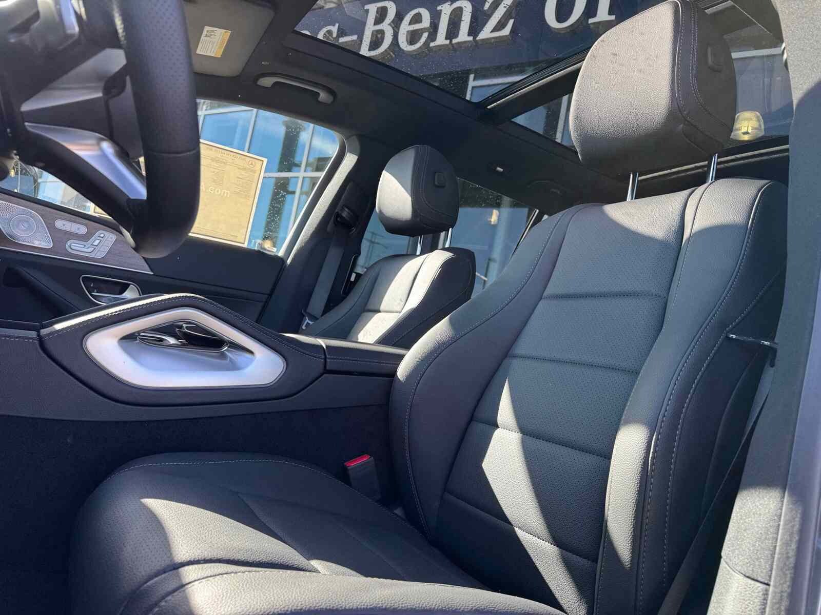 2025 Mercedes-Benz GLS Base - Photo 16